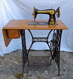 Macchina da cucire Singer 15K del 1925 funzionante
