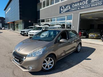 Peugeot 208 1.4 VTi 95 Neopatentati