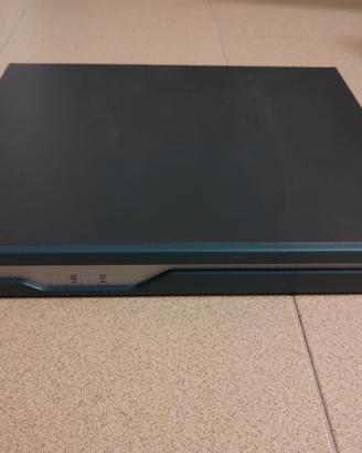 Cisco 1841 + HWIC 4ESW + 1T