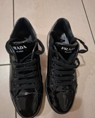 Scarpe da donna Prada 