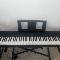 Pianoforte yamaha p45 (tasti pesati) + supporto
