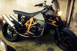 Ktm 690 super moto R