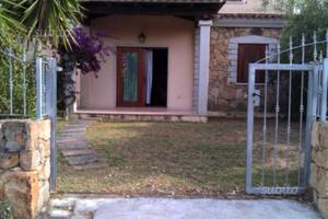 Villetta centrale con 2 bagni