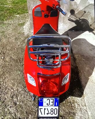 Vespa GTS 300  