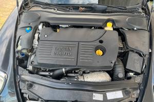 Lancia thesis 2.4 Emblema