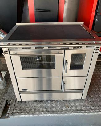 STUFA-CUCINA LEGNA PIROLISI C/FORNO mod.SG90 da9kw