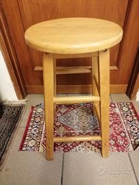 SGABELLO IN LEGNO
