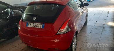 Lancia Ypsilon cc12 benzina anno 2015