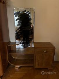 Mobiletto con specchio