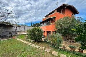 PORZIONE DI BIFAMILIARE A SAN CESAREO