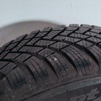 4 Pneumatici invernali 205/60 R16 Hankook