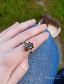 Anello con pietra dura occhio di tigre