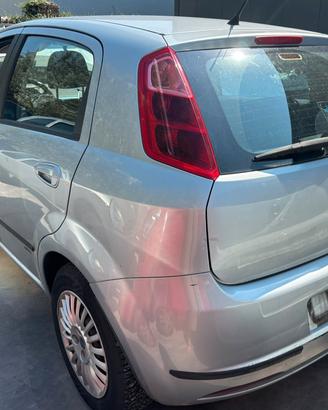 FIAT GRANDE PUNTO per ricambi usati