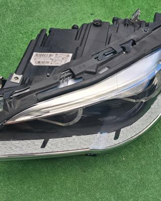 BMW 5 V F10 F11 Restyling FULL LED Faro Fanale Sin
