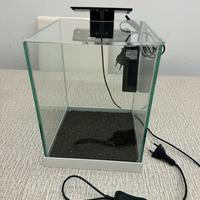 Acquario 20x20x25 Completo Di Tutto