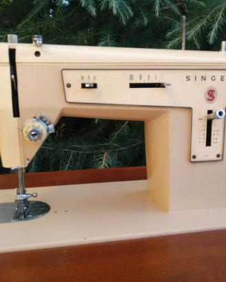 MACCHINA DA CUCIRE SINGER 267, anni 60/70