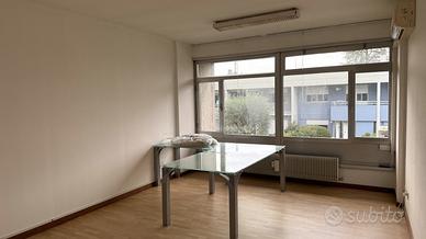 Luminoso ufficio di 70mq