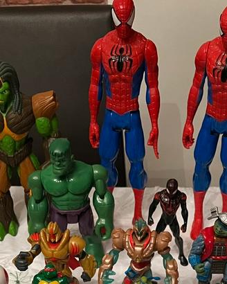 Personaggi Spiderman/Transformers/srar wars