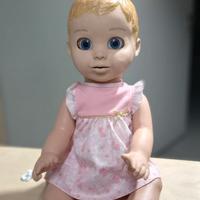 Bambola interattiva Luvabella 45 €