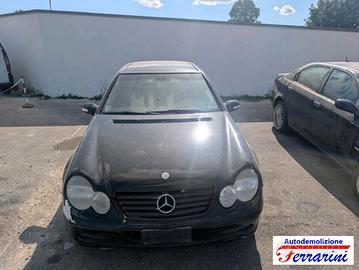 Mercedes classe c coupã? cl203 c 220 cdi -ricambi
