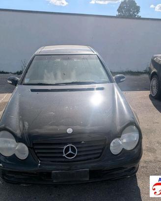 Mercedes classe c coupã? cl203 c 220 cdi -ricambi