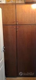 Armadio alto fatto a mano