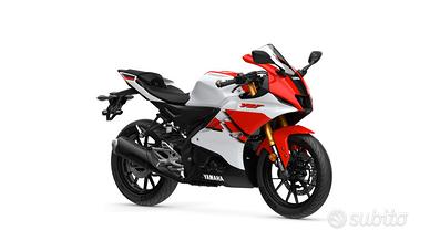 Yamaha YZF R125 Anniversary White