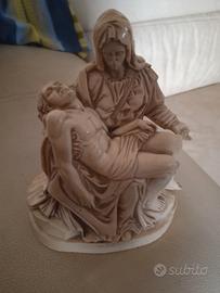 Pietà  Mappamondo