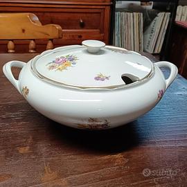 zuppiera in porcellana 