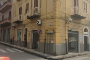 Zona centralissima Locale com. circa 30mq