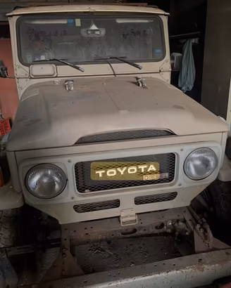 Toyota land cruiser bj 40 del 1980