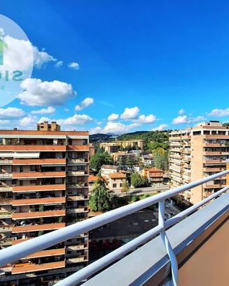 Attico / Mansarda di 293 m² con più di 5 locali e 