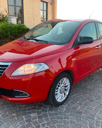 Lancia Ypsilon 1.2 69 CV 5 porte GPL Ecochic Gold