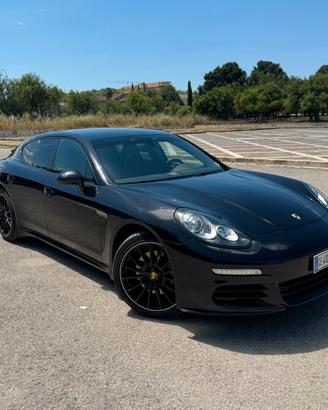 Porsche Panamera 3.0 Diesel 250 cv