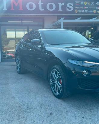 Maserati Levante V6 430 CV S AWD Granlusso