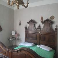 Letto matrimoniale e divisibile artigianale