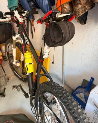 MTB hardtail 27.5 Axevo X-Team