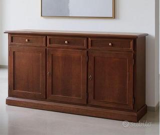 Credenza a tre ante