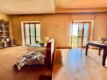 6 Vani+Garage (Via Novaluce - MURI ANTICHI)