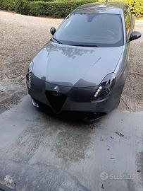 auto molto bella 