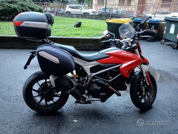 Ducati Hyperstrada 821 2014