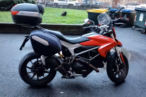 Ducati Hyperstrada 821 2014