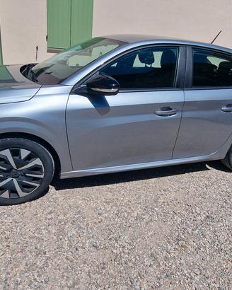peugeot 208 benzina 2024