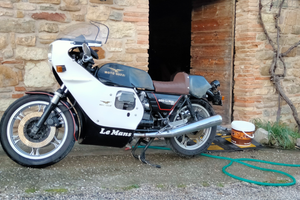 Moto Guzzi le mans cafè racer