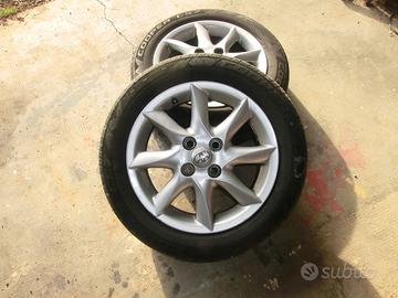 4 Ruote cerchi + gomme originali Toyota Yaris r 15