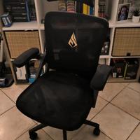 Sedia ergonomica ufficio quasi nuova