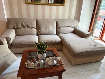 Divano letto con penisola e poltrona relax