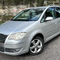 Volkswagen Touran 2.0 TDI 170CV DPF Highline