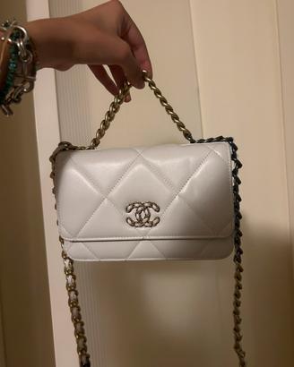 Wallet on Chain Chanel 19