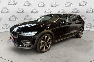 Volvo V60 Cross Country B4 (d) AWD automatico...